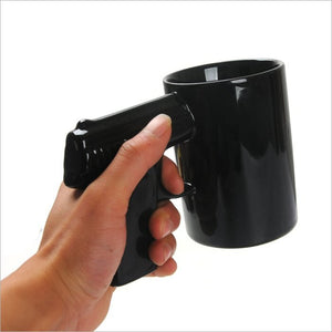 Livraison gratuite 1 pièce pistolet poignée tasses à café et tasses drôle pistolet tasse lait thé tasse créative bureau en céramique tasse à café Drinkware